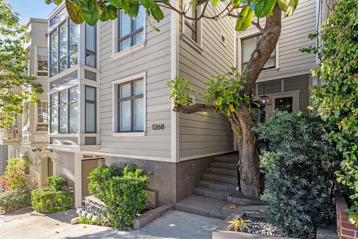 Building Photo - 1268 Lombard St