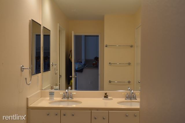 Building Photo - 2 br, 1 bath Townhome - 28502 Lucca Court