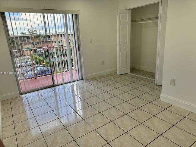 Foto del edificio - 7510 SW 152nd Ave