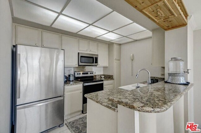 Foto del edificio - 10535 Wilshire Blvd