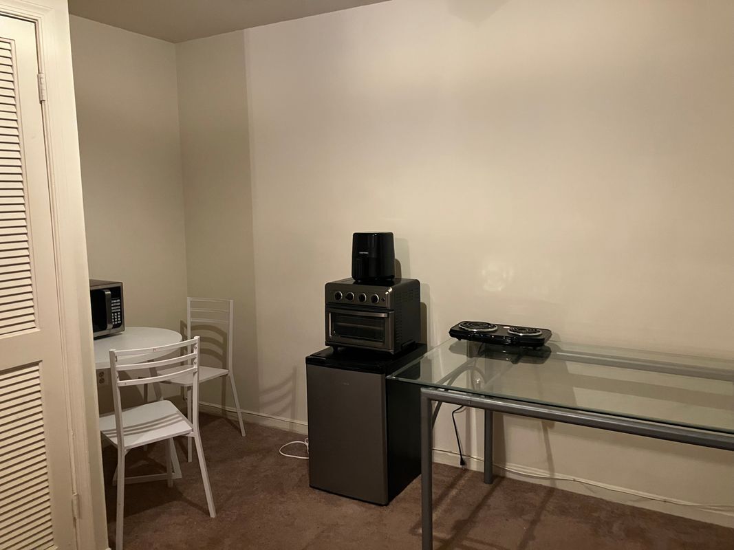 Foto del edificio - 3286 Westdale Ct