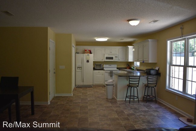 Building Photo - 3 br, 2 bath House - 2425 Navigator Circle