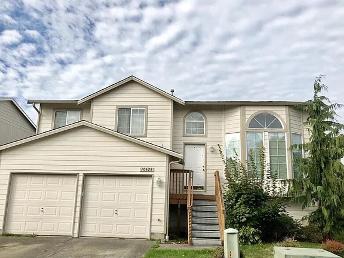 Primary Photo - 3Bd/2Ba Marysville House