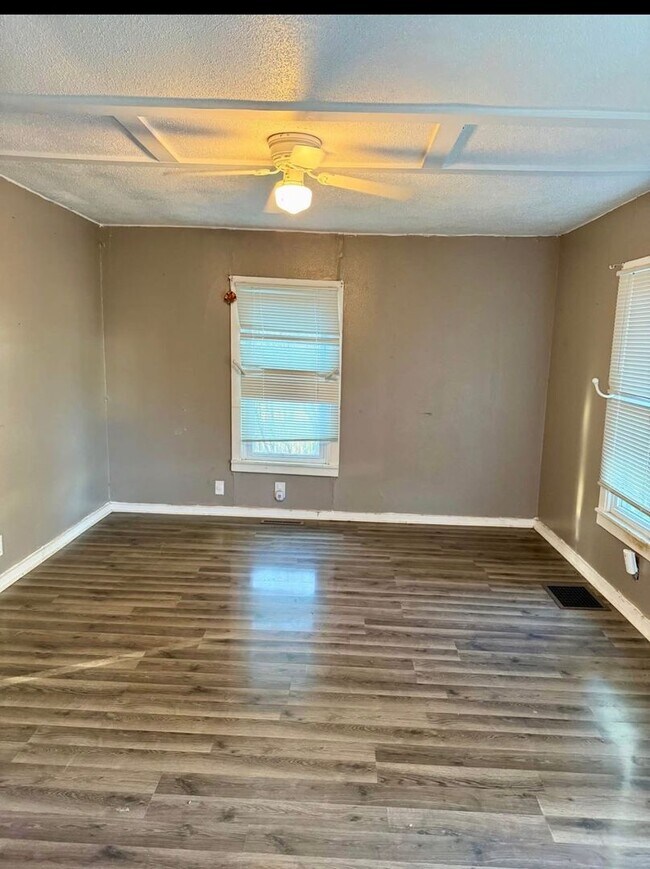 Foto del edificio - 2 Bedroom in Bloomfield