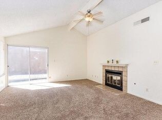 Building Photo - Cozy 3 bedroom 2 bathroom home