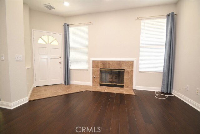 Building Photo - 2595 Plaza del Amo