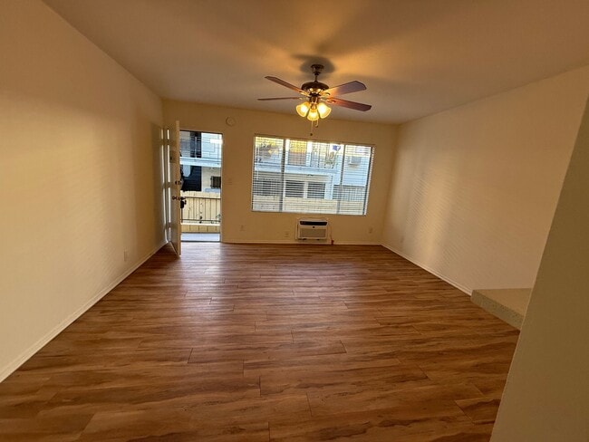 Building Photo - 4855 Lexington Ave