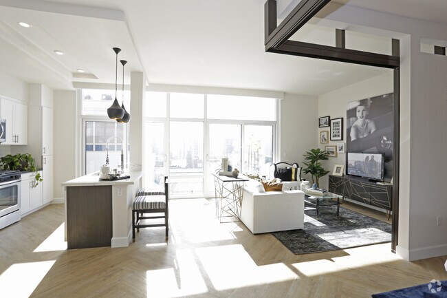 1HAB, 1BA - 720 ft² - Eighteen Ten State St