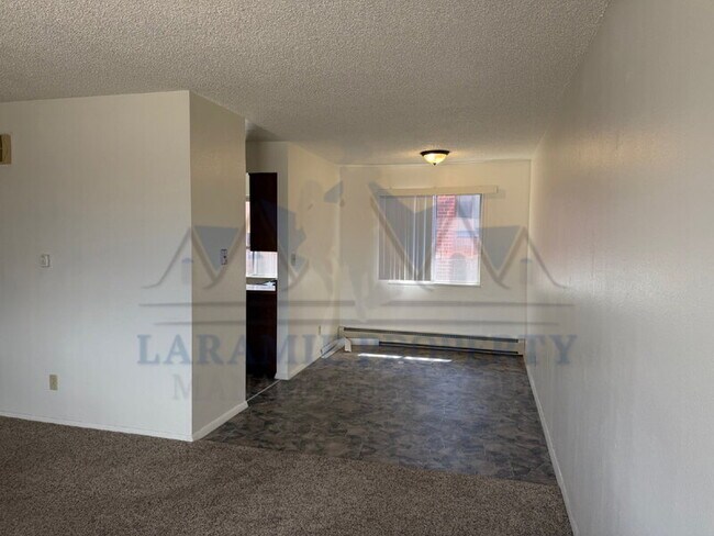 Building Photo - 710 Downey St