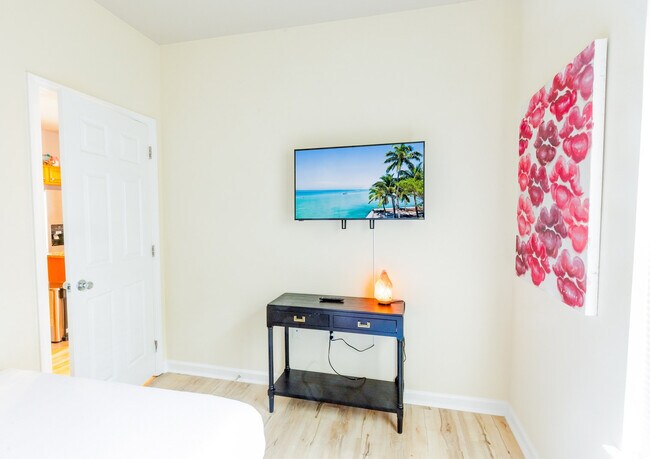 Foto del edificio - 1657 Indian Woman Rd