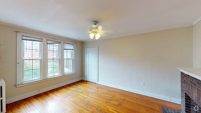 Building Photo - 18 Glenville Ave