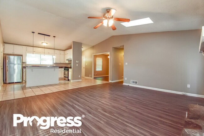 Building Photo - 1492 Cobb Branch Dr