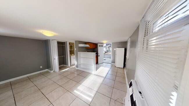 Foto del edificio - 1414 Ingleside Ave