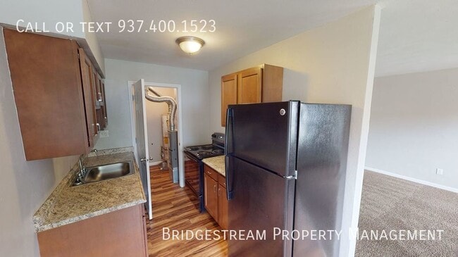 Building Photo - **MOVE IN SPECIAL** Ranch level 1 bedroom,...