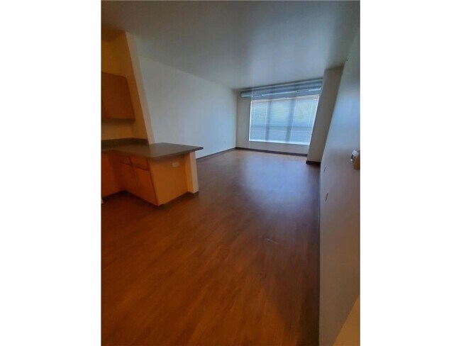 Foto del edificio - 618 Lowry Ave N