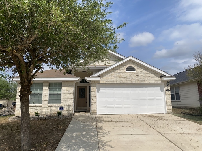 Primary Photo - 10202 Big Spring Ln. San Antonio TX 78223
