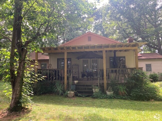 Building Photo - 474 Murdock Rd