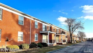 Building Photo - 27689 Echo Valley E