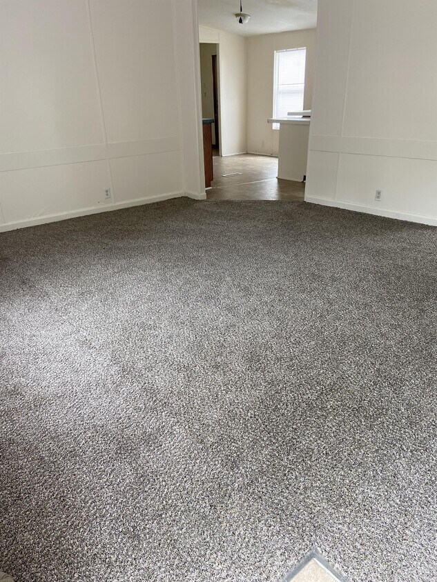 31 Dr Unit 31 Ray City, GA 31645 Room for Rent in