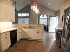 Building Photo - 1501 Amberley Dr