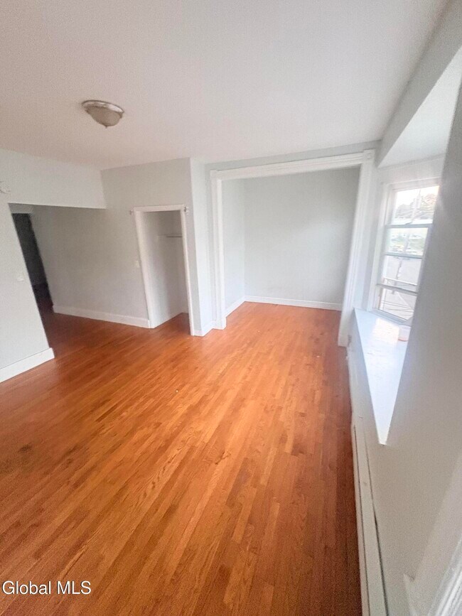 Foto del edificio - 356 2nd St