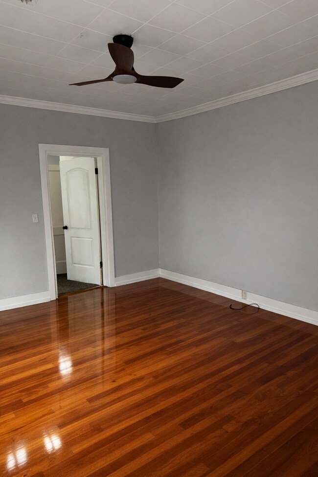 Foto del edificio - 2218 Yancey Ave