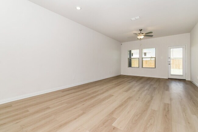 Foto del edificio - 837 Wisteria Ln