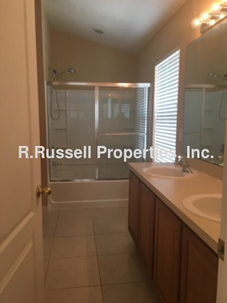 Building Photo - 454 Ashley Brooke Ct