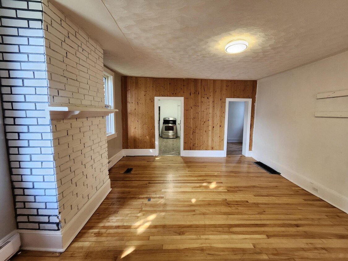 Primary Photo - 177 Winslow St
