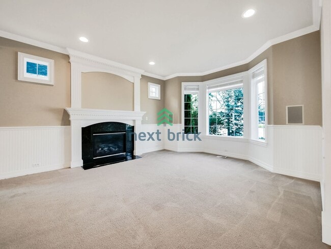 Building Photo - Stunning 4bed/2.5bath Norris Home with a V...