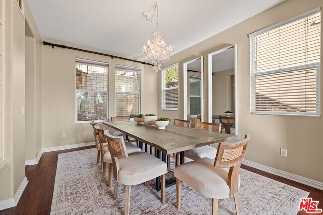 Foto del edificio - 657 S Ave 61