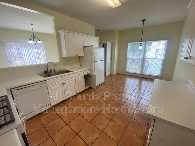 Building Photo - 280 Leasingworth Way