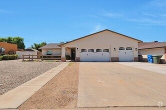 Building Photo - 5401 E Beck Ln