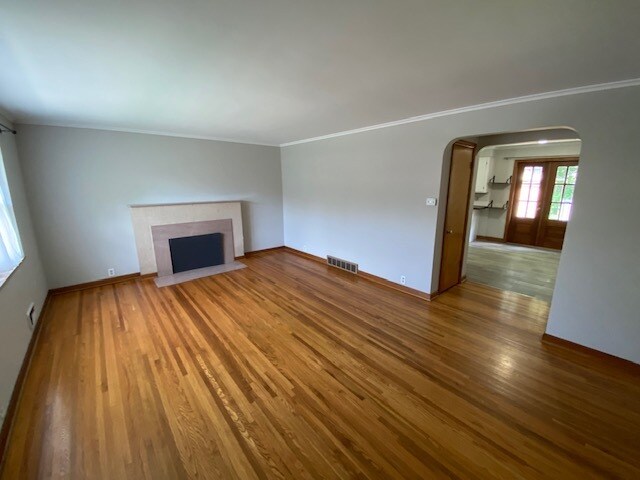 Building Photo - 2796 Kensington Pl W