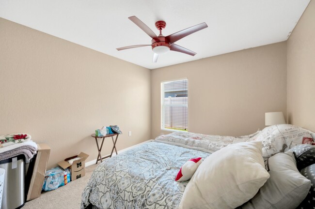 Foto del edificio - 722 Vineyard Reserve Ct