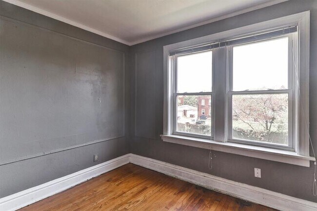 Building Photo - 3803 Keokuk St