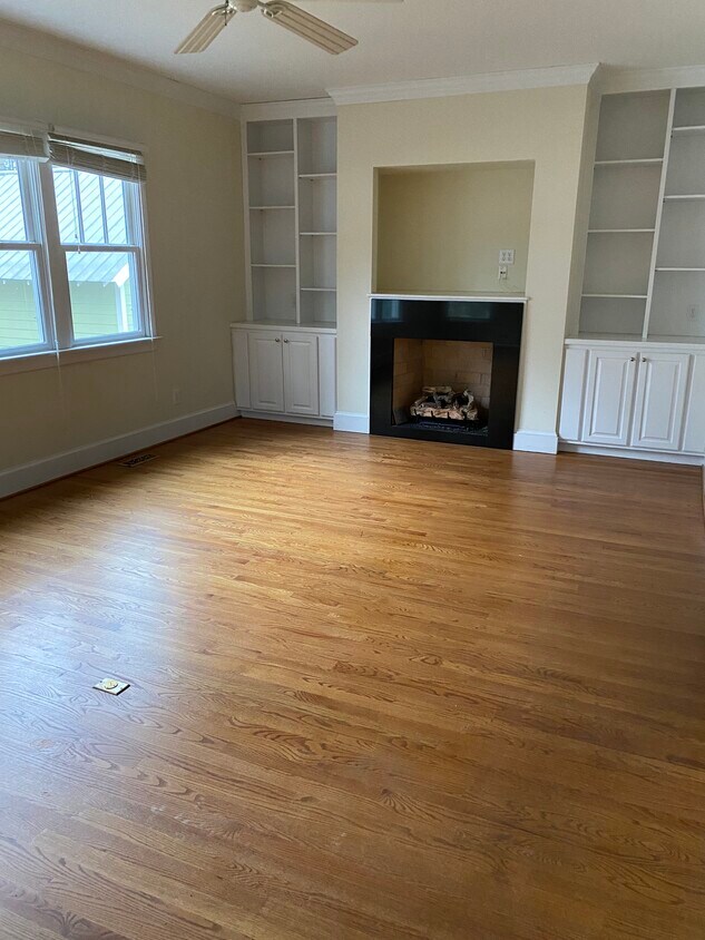 Great room - 307 Hudson St