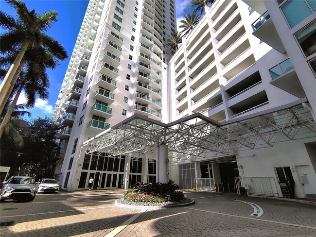 Foto del edificio - 31 SE 5th St