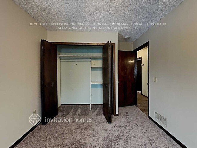 Foto del edificio - 2708 83rd Ln N
