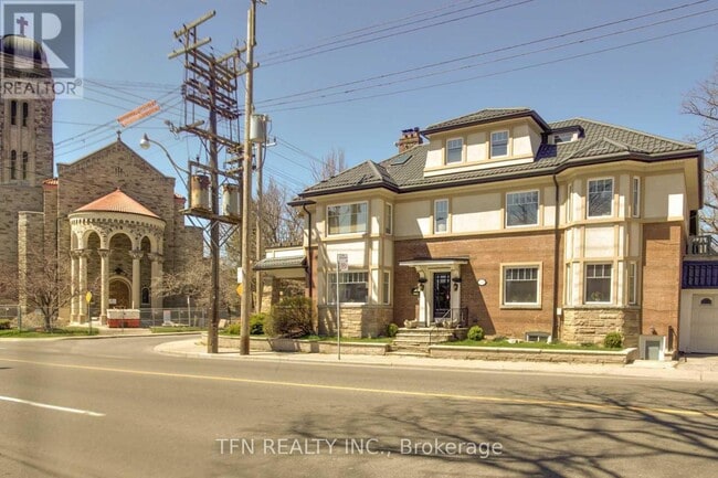 Building Photo - 250 St Clair Ave E
