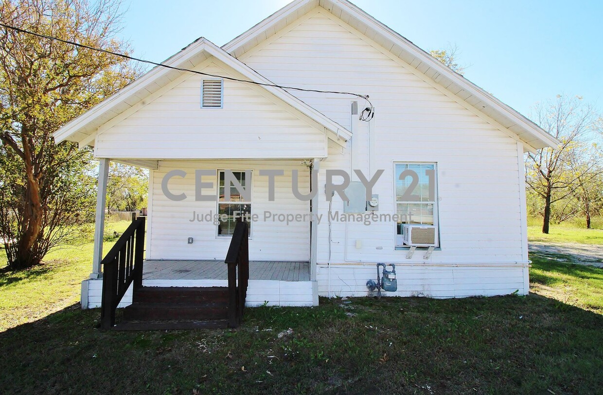 Foto principal - Vintage 3/2 in Terrell For Rent!