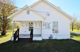 Building Photo - 709 Rose Hl Rd