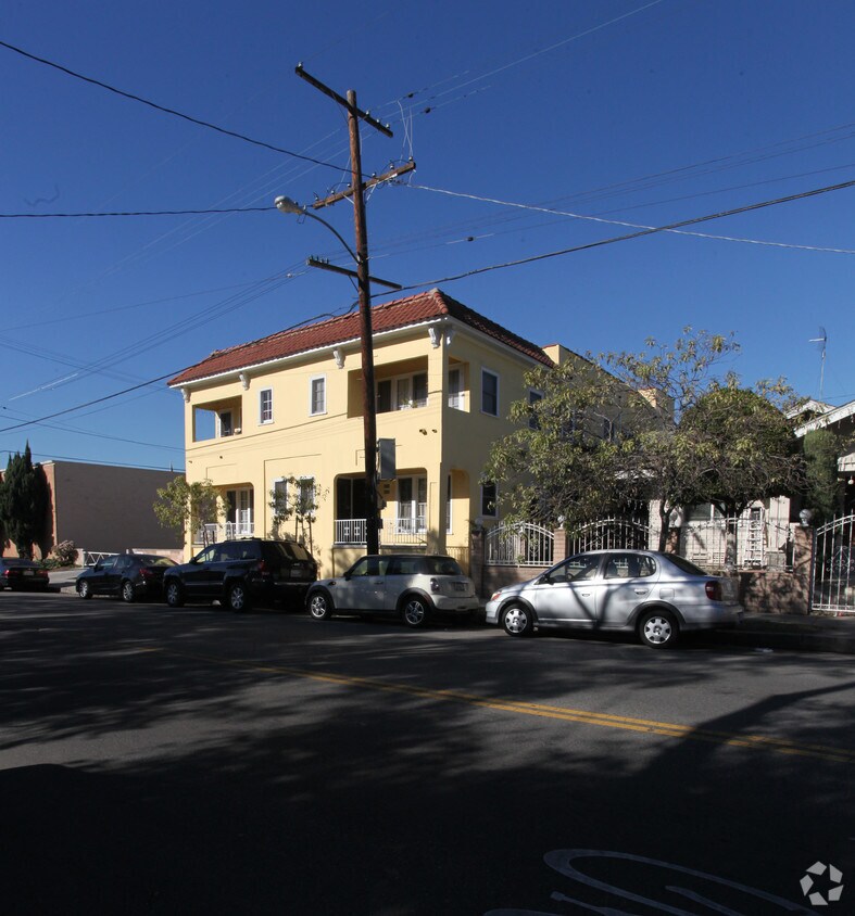 Foto del edificio - 4635-4641 Franklin Ave
