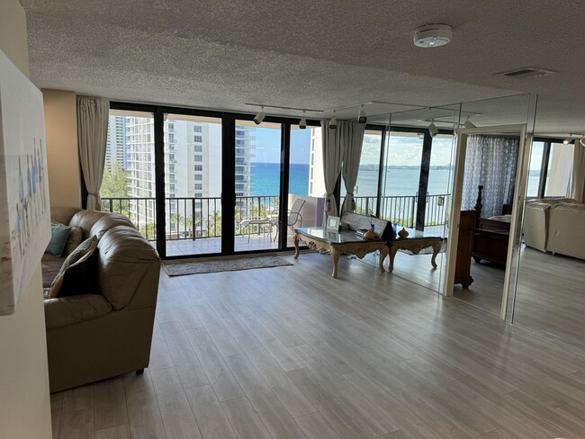 Foto del edificio - 4200 N Ocean Dr