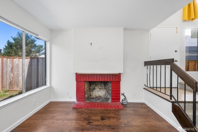 Building Photo - 3849 Shamrock Ct