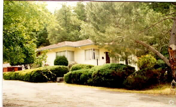Building Photo - 1815 Foothill Blvd