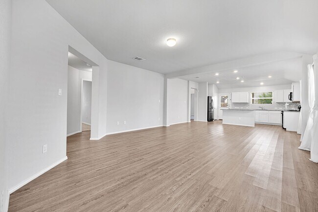 Foto del edificio - Home for Rent in Converse, TX!