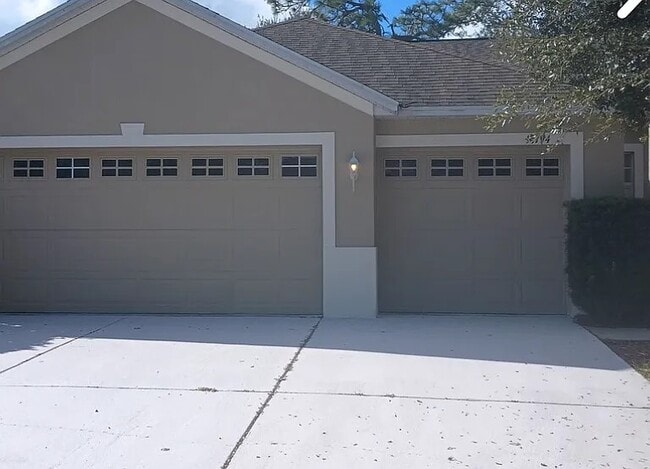 Building Photo - 14794 Edgemere Dr