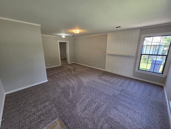 Foto del edificio - 1309 Shady Ln