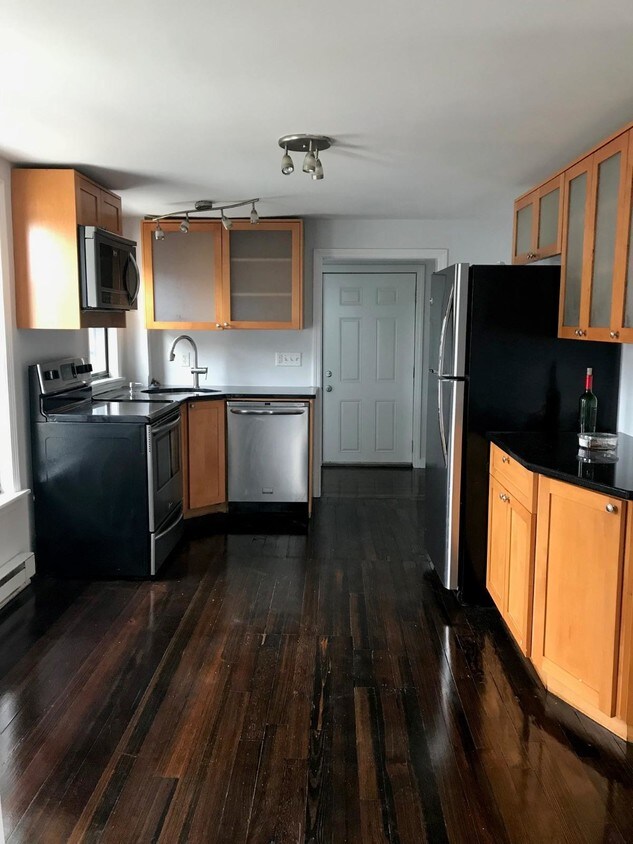 Foto principal - 467 Ferry St